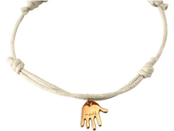 GEMSHINE Damen Knotenarmband mit Gravur LIVE YOUR DREAMS in rose Vergoldet. Größenverstellbare beige Kordel und Hand Charm - Made in München / Germany - Im eleganten Schmucketui mit Geschenkverpackung – Bild 3